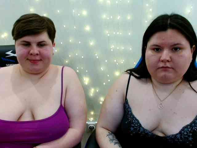 BeckyAndEllen webcam