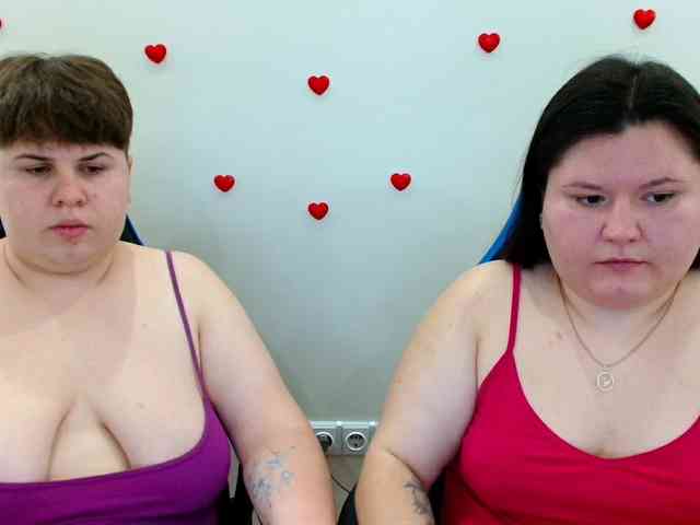 Model: BeckyAndEllen