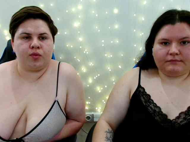 BeckyAndEllen webcam