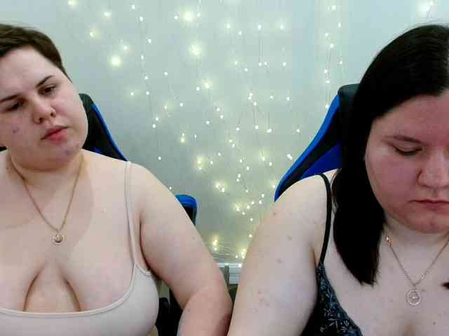 BeckyAndEllen webcam