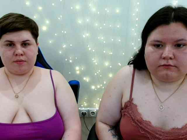 BeckyAndEllen webcam