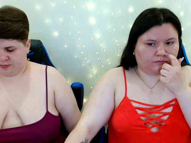 BeckyAndEllen webcam