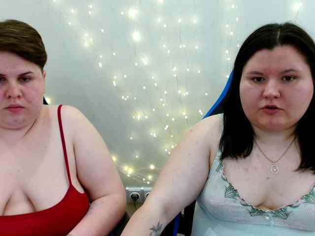BeckyAndEllen webcam