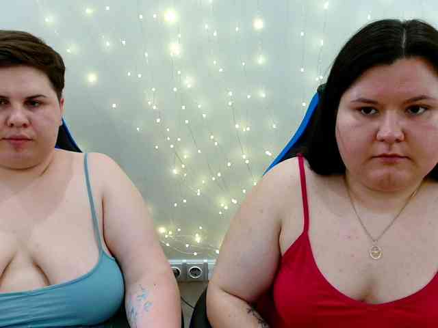 BeckyAndEllen webcam