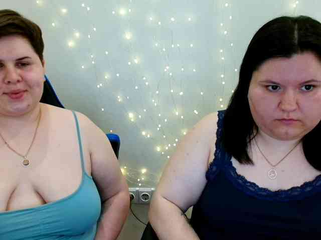 BeckyAndEllen webcam