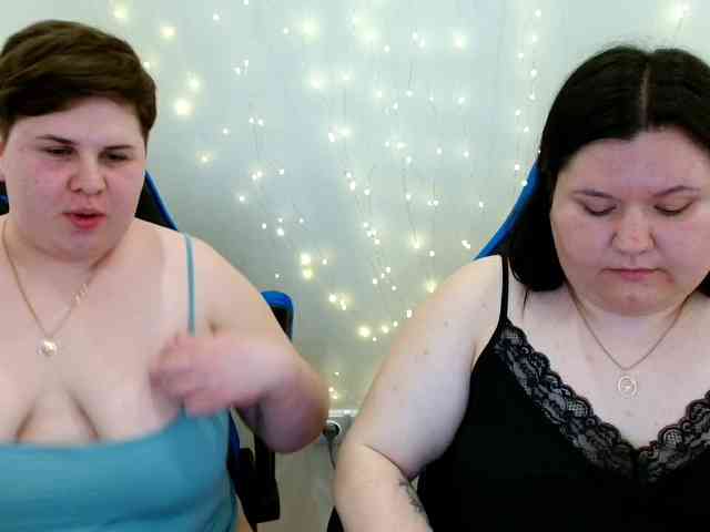 BeckyAndEllen webcam