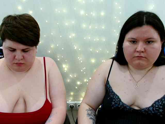 BeckyAndEllen webcam