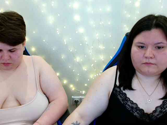 BeckyAndEllen webcam
