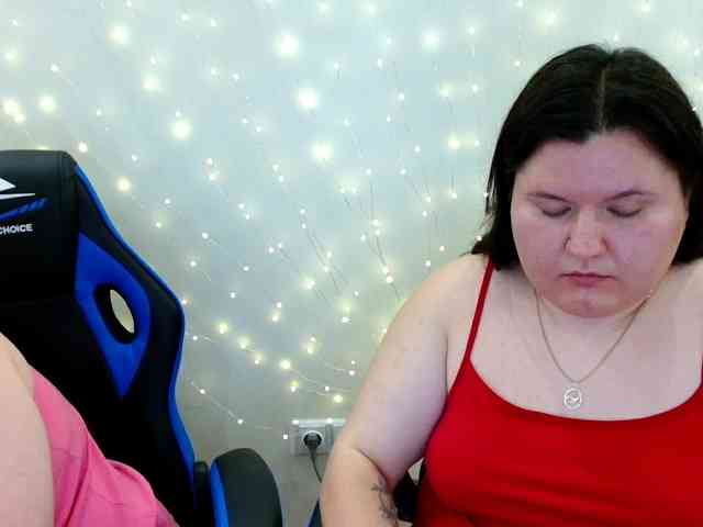BeckyAndEllen webcam
