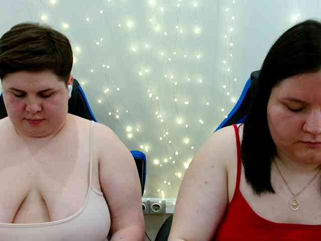 BeckyAndEllen webcam