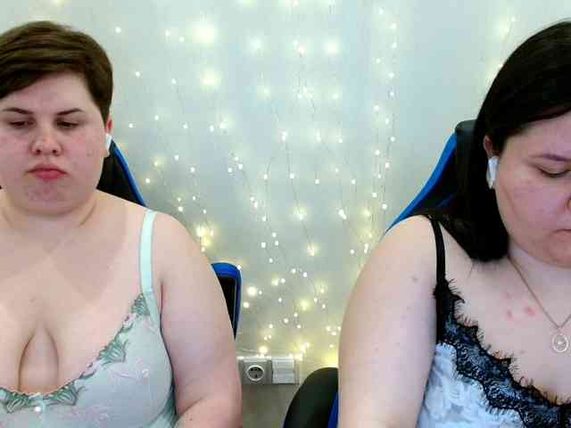 BeckyAndEllen webcam