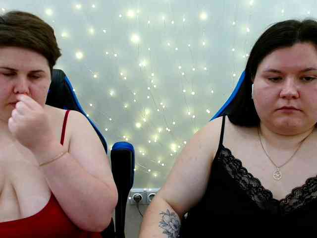 BeckyAndEllen webcam