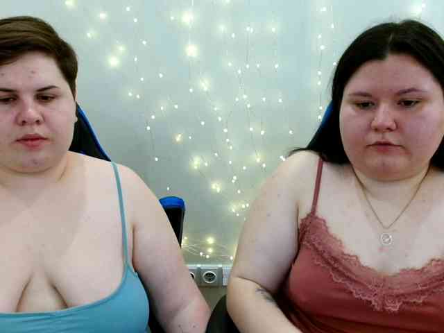 BeckyAndEllen webcam