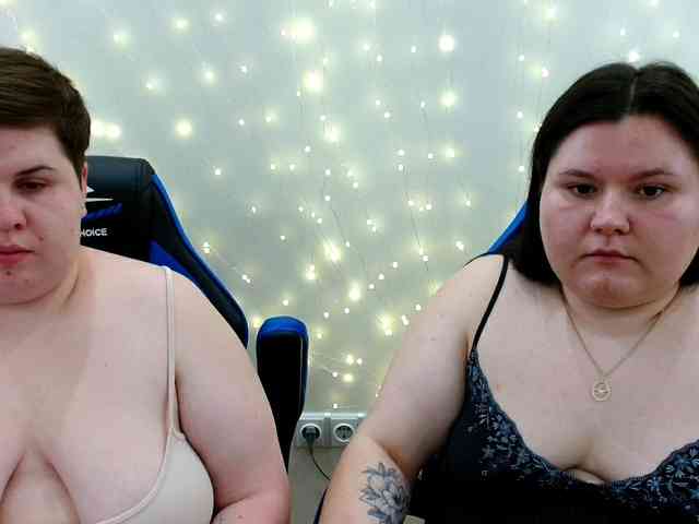 BeckyAndEllen webcam