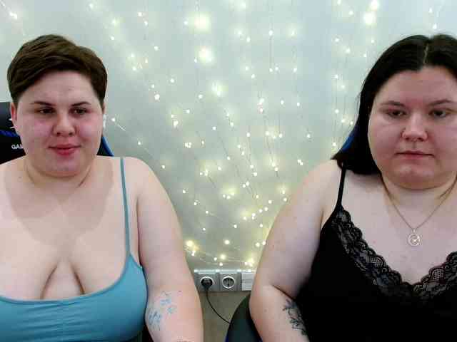 BeckyAndEllen webcam