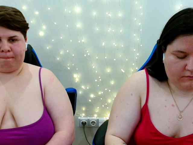 BeckyAndEllen webcam