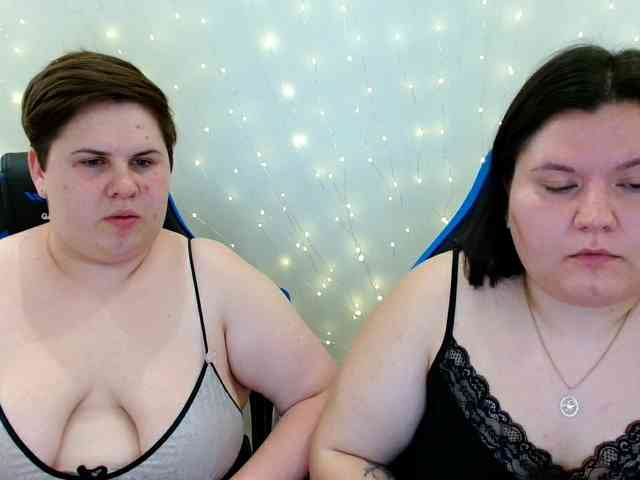BeckyAndEllen webcam