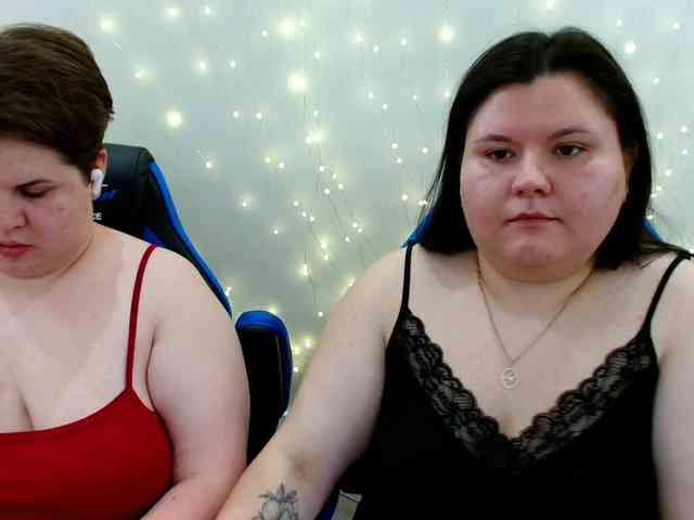 BeckyAndEllen webcam