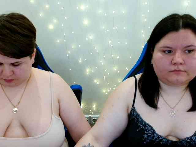 BeckyAndEllen webcam