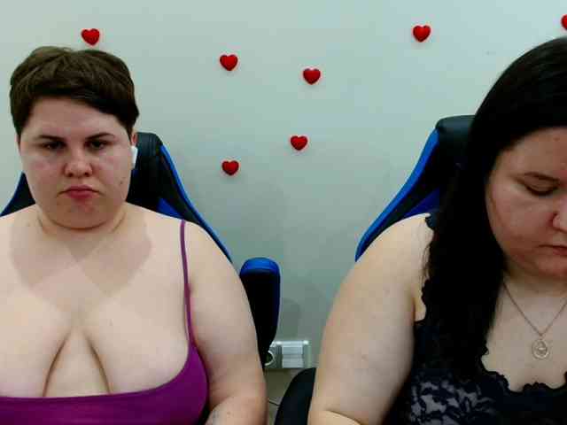 BeckyAndEllen webcam