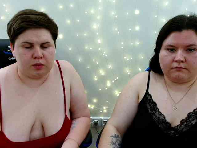 BeckyAndEllen webcam