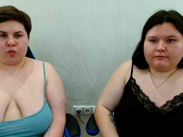 BeckyAndEllen webcam