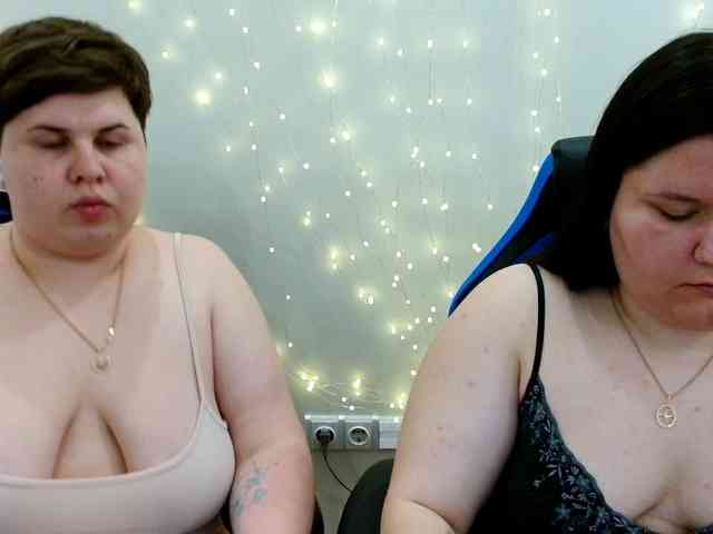 BeckyAndEllen webcam