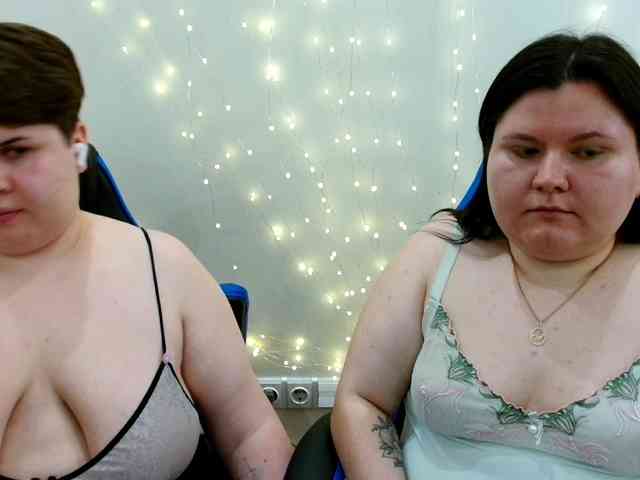 BeckyAndEllen webcam