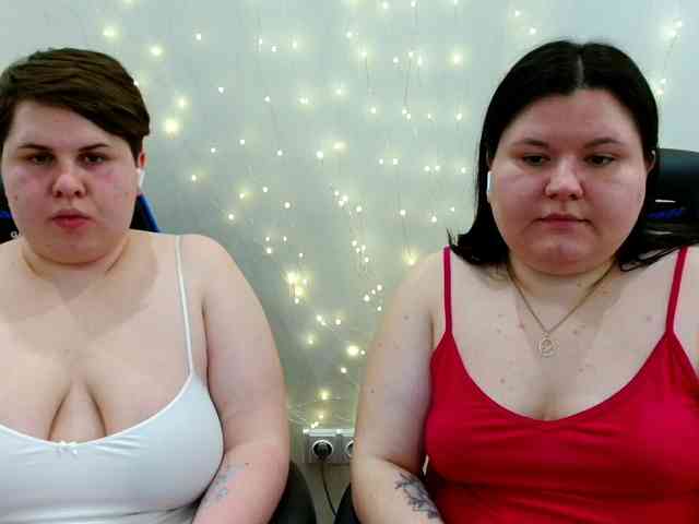 BeckyAndEllen webcam