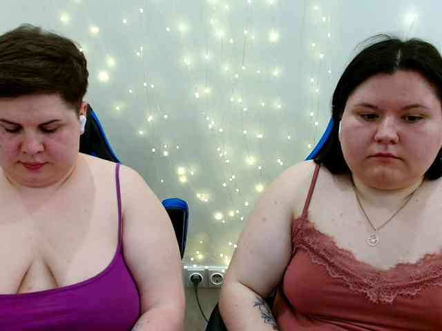 BeckyAndEllen webcam
