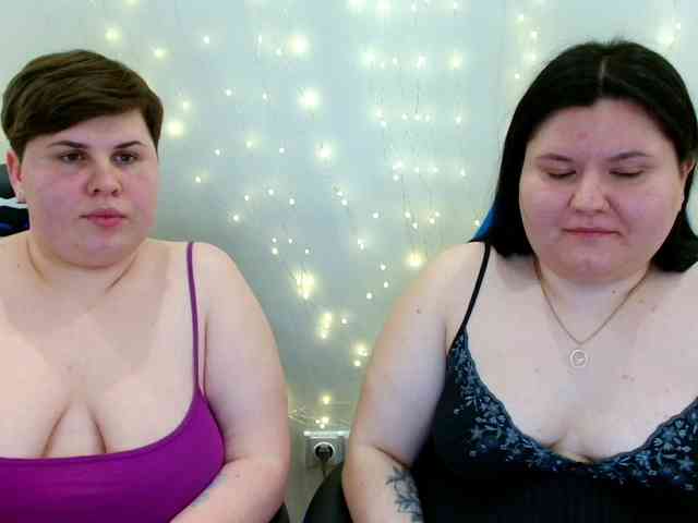BeckyAndEllen webcam