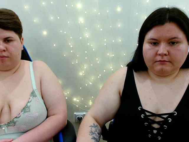 BeckyAndEllen webcam
