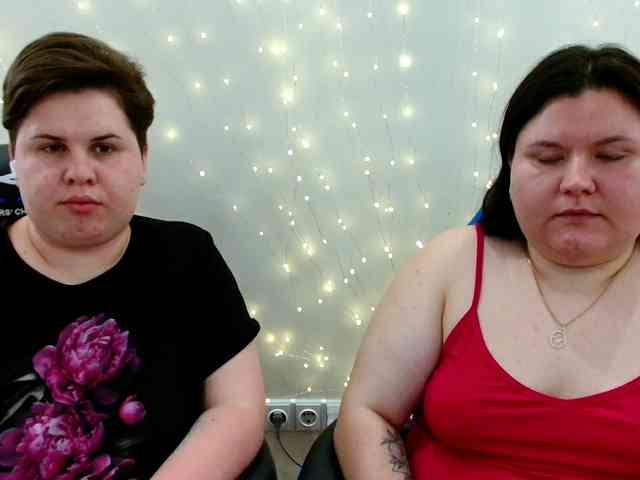 BeckyAndEllen webcam