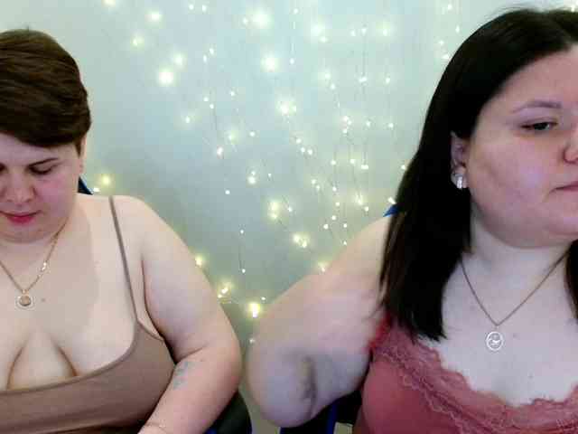 BeckyAndEllen webcam