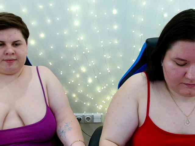 Model: BeckyAndEllen