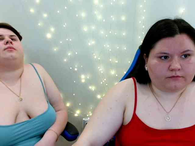 BeckyAndEllen webcam