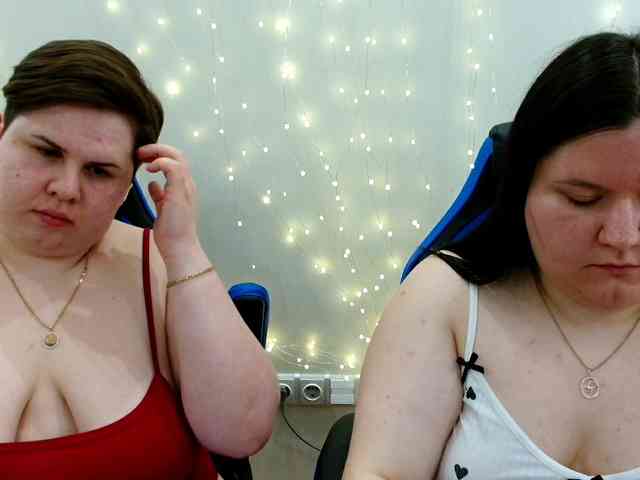 BeckyAndEllen webcam