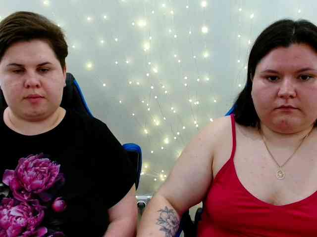 BeckyAndEllen webcam