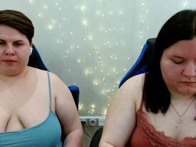 BeckyAndEllen webcam