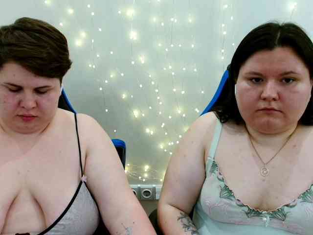 BeckyAndEllen webcam