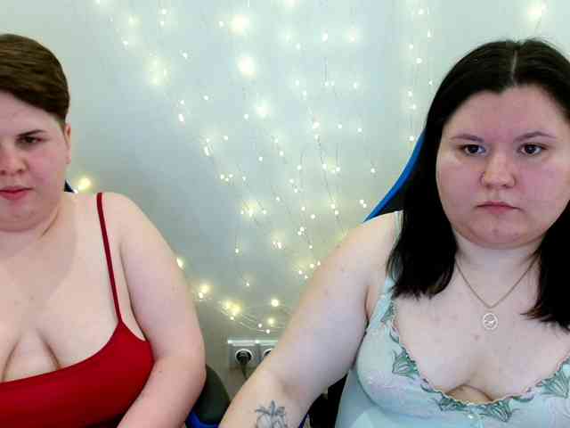 BeckyAndEllen webcam