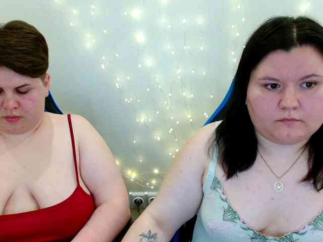 BeckyAndEllen webcam