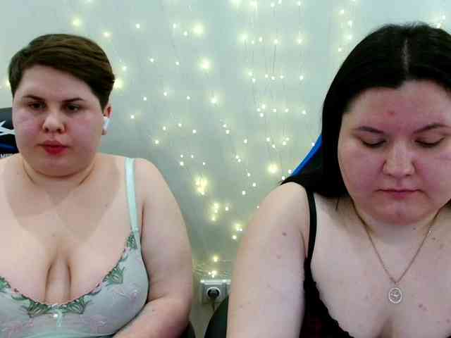 BeckyAndEllen webcam