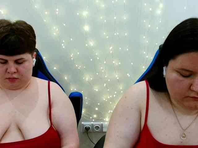 BeckyAndEllen webcam