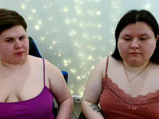 BeckyAndEllen webcam