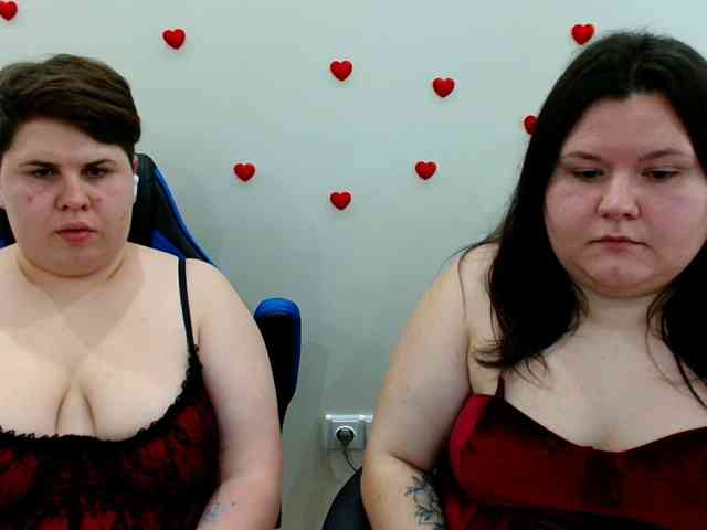 Model: BeckyAndEllen