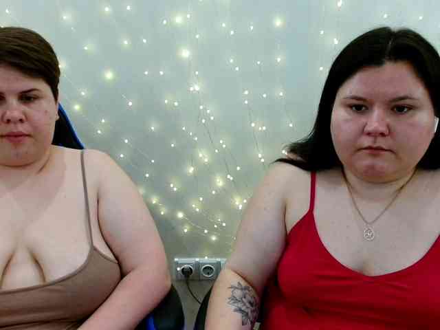BeckyAndEllen webcam