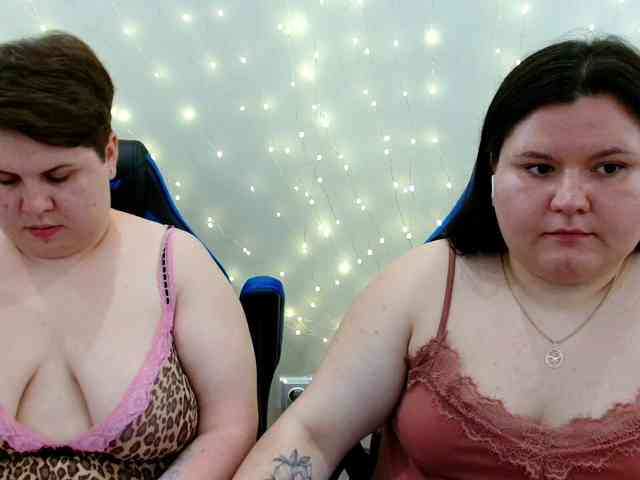 BeckyAndEllen webcam