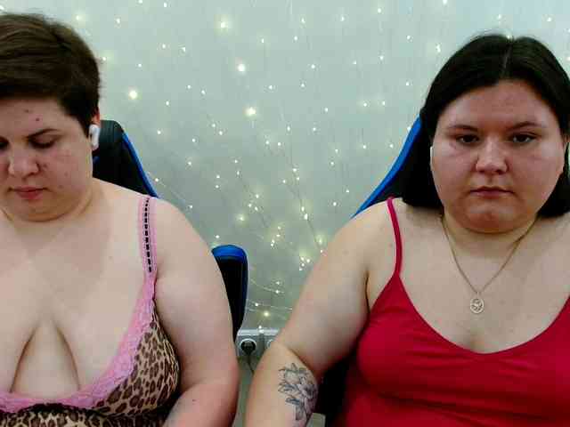 BeckyAndEllen webcam