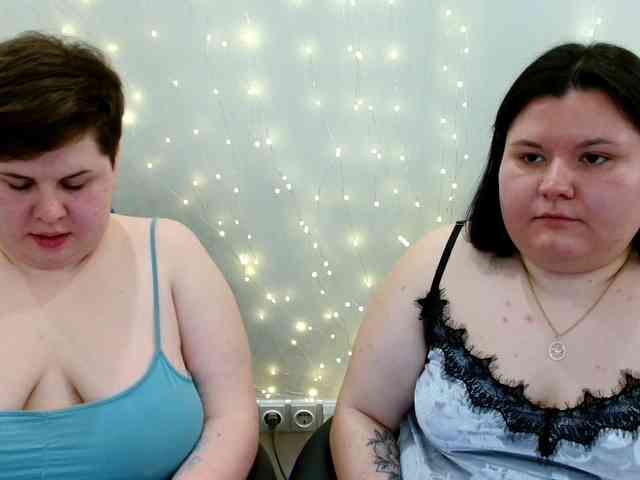 BeckyAndEllen webcam